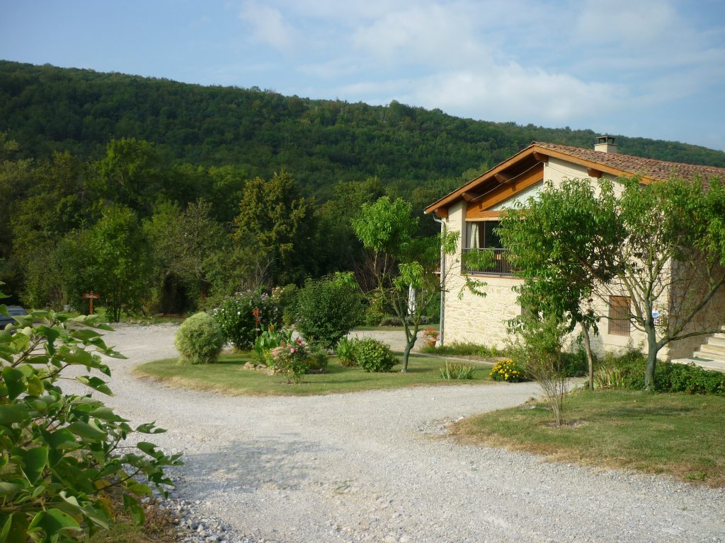 photo de l'entrée de la chambre d'hôtes La Bourdasse